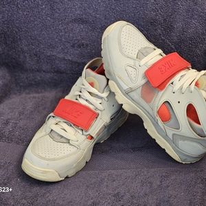 Boys sneakers